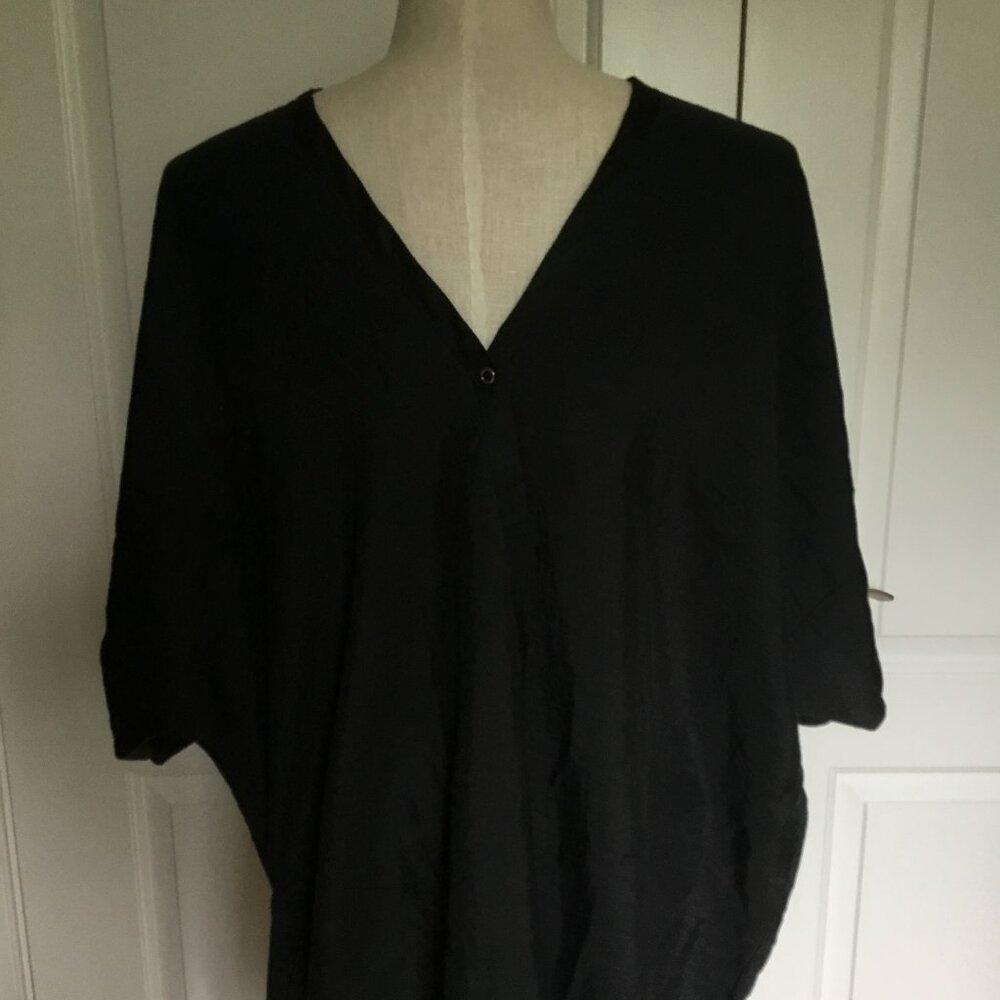 Beauty Hair/Spa/Makeup Black Smock: OSFM